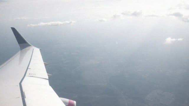 Ile trwa lot z Malagi do Warszawy? Czas przelotu bez tajemnic